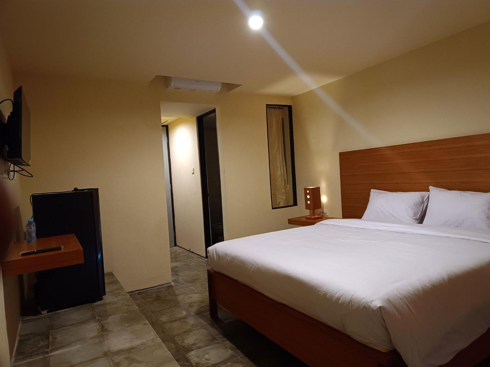 Hotel Kuta Living By Kamara Kuta Lombok
